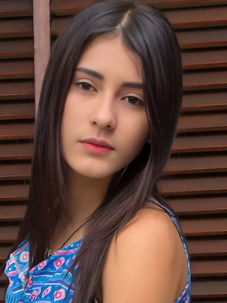 Alexandra Cerrano Biography: Wiki, Age, Career, Height, Weight, Husband, Net Worth & More